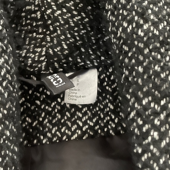 H&M coat - Picture 3 of 3